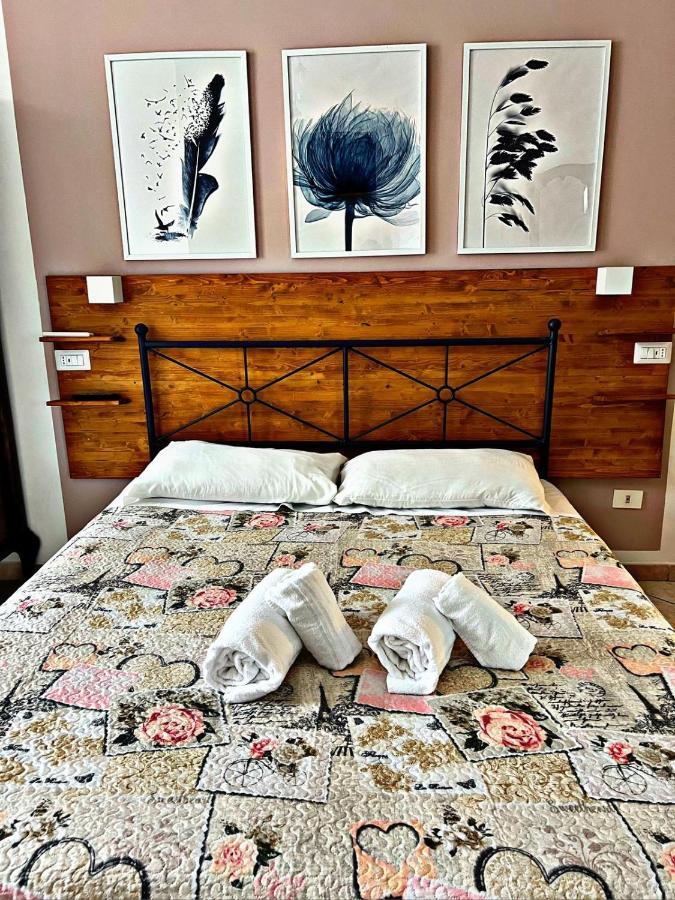 רומא In The Center Guesthouse מראה חיצוני תמונה